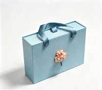 Boîte cadeau rigide mate multicolores personnalisée, fermeture magnétique, ruban satiné, poignée, décoration florale artificielle, luxe, recyclée