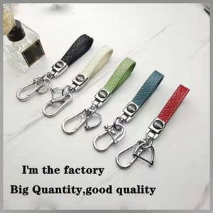 High Quality Diamond Patterned Car <b>Keychain</b> Zinc Alloy+<b>Leather</b> Pendant <b>Keychain</b> Easy Installation Car Key Accessory Gifts - Product Image 2