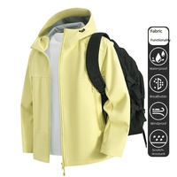 Veste softshell à capuche pour homme, légère, fermeture éclair intégrale, poches zippées, capuche réglable avec cordon de serrage, veste décontractée pour les voyages en plein air