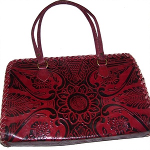 LOWELLCRAFT Sac à main classique en cuir rouge avec gaufrage floral, fait main pour un usage quotidien LBS01180 - Product Image 1