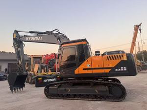Excavatrice lourde Hyundai HX220S d'occasion, faible nombre d'heures, machine sur chenilles pour l'exploitation minière, les travaux de terrassement et la construction - Product Image 2