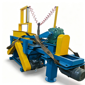 Machine à copeaux de bois pour l'élevage, pour la fabrication de litière pour animaux (bovins, ovins, équins, volailles) - Product Image 1