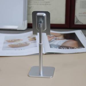 Tragbarer Verstellbarer Desktop-Handyständer Rutschfester Universeller Handyhalter für Telefon und Tablet mit Individuellem Logo Großhandel - Product Image 5