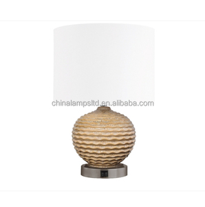Lámpara Colgante Grande Dorada con Malla Metálica, Nuevo Diseño para Hotel y Restaurante, 28cm de Diámetro, 24cm de Altura, Colores Dorado, Negro y Bronce - Product Image 1