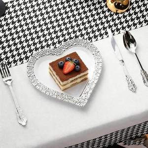 Assiettes <span class=keywords><strong>de</strong></span> présentation jetables <span class=keywords><strong>en</strong></span> plastique martelé <span class=keywords><strong>en</strong></span> <span class=keywords><strong>forme</strong></span> <span class=keywords><strong>de</strong></span> cœur, bord doré, bord argenté, pour réceptions <span class=keywords><strong>de</strong></span> mariage, banquets et traiteurs - Product Image 5