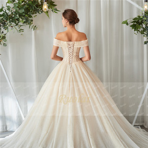 Ruolai, vestido de novia con lentejuelas y manga de casquillo de tren de catedral con hombros descubiertos y hombros descubiertos de Ruolai, vestido de novia - Product Image 5