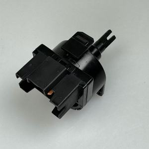 สวิตช์คอมบิเนชั่น YF 8621 สำหรับ Isuzu D-Max Nissan อะไหล่เปลี่ยนควบคุมปริมาณลม - Product Image 2
