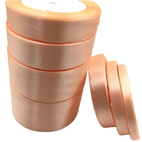 Vente en gros Boîte d'emballage ruban 2-100mm simple double face 100% rouleau de ruban de satin de polyester personnalisé pour emballage cadeau