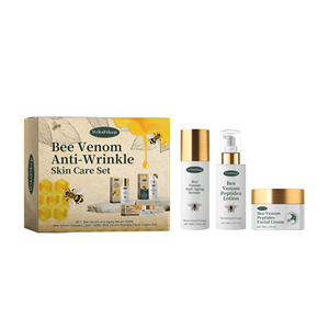 Set per la cura della pelle vegana in legno con essenza idratante e idratante crema AHA infusa per una pelle tenera rinfrescante - Product Image 1
