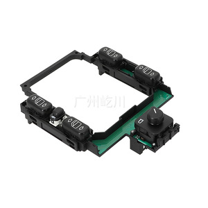 สวิตช์ควบคุมกระจกไฟฟ้า Mercedes-Benz C-Class W202 รุ่น A2028208210 สำหรับประตูรถยนต์ - Product Image 2