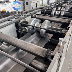 Machine de formage à cisaillement volant hydraulique automatique pour barrières de sécurité routières, contrôlée par PLC Siemens, avec boîte de vitesses et moteur - Product Image 2