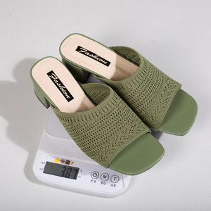 Nouvelles sandales élégantes à talon mi-haut en maille respirante pour femmes, style européen et américain, à bout carré, pour la vente en gros - Product Image 4