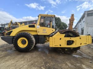 Rodillo de carretera usado Bomag de alto rendimiento BW226 con documentos completos Rodillo de carretera usado vibratorio original de Alemania - Product Image 6