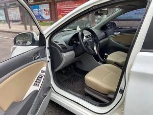 Hyun-dai Reina 2016 Usado de Alta Calidad, 1.4L GLS, Manual, Modelo Smart, Sedán de 5 Plazas, Gasolina, Auto Pequeño y Económico de China - Product Image 6