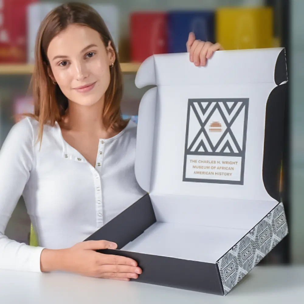 Caja de papel corrugado para embalaje de ropa, venta al por mayor de fábrica China