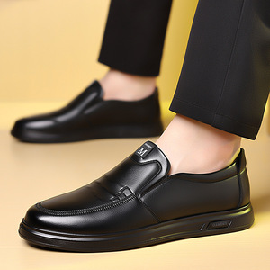 Mocasines Sin Cordones para Hombre, Punta Redonda, Parte Superior de PU, Forro de Felpa, Entresuela de Goma, Suela Exterior con Diseño Sólido, Zapatos Casuales de Moda para Todas las Temporadas - Product Image 2