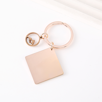 Ywyougang Porte-clés vintage tendance en acier inoxydable, 4 couleurs, avec mini cœur gravé au laser et breloque grain de moutarde, cadeau