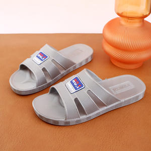 Chaussons d'hôtel pour hommes - Été, semelle souple, antidérapants, résistants à l'usure, légers, couleur unie, chaussures de bain à enfiler - Product Image 5