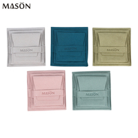 Microfibre beige petit emballage cadeau sac pochette à bijoux pour bague collier boucle d'oreille bracelet logo personnalisé pochette à bijoux