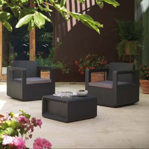 Set da Giardino in Plastica Riciclata Venus con Due Poltrone e Tavolino Centrale con Cuscini - Product Image 1