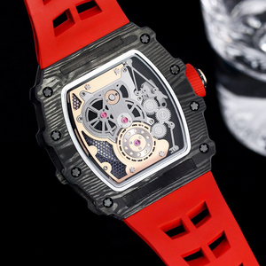 Reloj de Alta Relojería con Diseño Ligero, Fibra de Carbono en Contraste, Lujo Mecánico, Arte y Innovación Estructural - Product Image 5