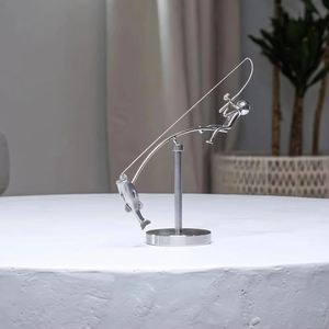 Statue de Pêcheur Dynamique - Œuvre d'Art Équilibrée pour la Harmonie de Votre Maison, Sculpture Décorative pour Pêcheurs - Product Image 6