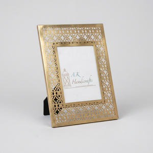 Cadre photo en métal laiton découpé au laser sur mesure pour la décoration intérieure (vente en gros) - Product Image 1