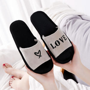 Nouvelles Innovations en Gros : Pantoufles pour Couples à Semelle PVC, Doublure en Daim, Antidérapantes, Ouvertes, avec Nouveaux Produits en Gros - Product Image 4