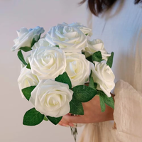 Fleurs artificielles, fausses roses à tiges, en plastique, réalistes, longue durée, pour bouquets de mariage DIY, blanches, pour douche nuptiale, Noël
