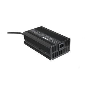 Cargador de Batería de Litio de 900w Serie 72v 84v 10a para Scooter Eléctrico, Bicicleta Eléctrica y Carro de <span class=keywords><strong>Golf</strong></span> - Product Image 1