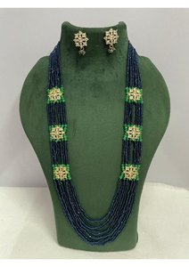 Conjunto de collar y aretes de cuentas color granate de varias hebras de primera calidad con diseño floral estilo Kundan Polki, joyería de boda para mujer - Product Image 5