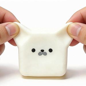 Nuevo Producto: Juguete Antiestrés de Goma Suave con Forma de Dumpling, para Adultos, para la Oficina, con Rebote Lento, con Logotipo Personalizado - Product Image 3