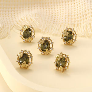 Pulsera de perlas de flores de Color a la moda, Material de joyería, bolsa de 18K, cuentas de tres filas de circonio de Color ovalado con incrustaciones de oro - Product Image 3