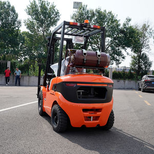 Empilhadeira a Gás LPG de 4 Toneladas para Cargas Pesadas em Fábricas e Armazéns de Grande Escala - Product Image 4