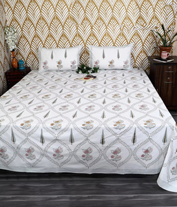 Parure de lit florale bohème à motifs végétaux imprimés à la main avec housses de coussin, drap de lit en coton indien pour lits Queen et King, idéale pour la maison et l'hôtel - Product Image 2