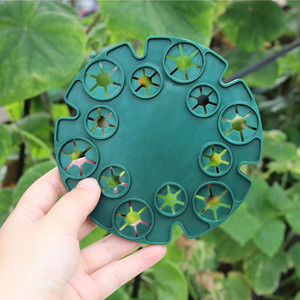 Accessoires de jardin modernes en PE, support de <span class=keywords><strong>plante</strong></span> pentagonal en forme de wigwam, support de canne en bambou pour plantes grimpantes - Product Image 1