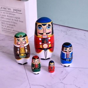 <span class=keywords><strong>Soldat</strong></span> de Noël en bois, style Casse-Noisette, figurine russe Matryoshka, jouet peint pour enfants, petit cadeau de vacances, décoration et ornements - Product Image 1