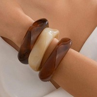 Bracelets en acrylique épais à large bord, colorés, tendance de l'été, géométriques, irréguliers, grands bracelets, bijoux pour femmes, cadeaux