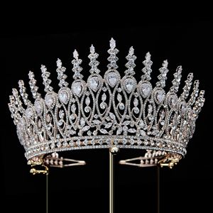 Vente flash : Couronne de mariée surdimensionnée de style européen, américain et coréen, en zircon et cuivre, avec mini éléments scintillants, pour princesse et mariage - Product Image 4