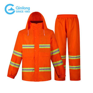 ชุดป้องกันความปลอดภัยคุณภาพสูงแบบสองชิ้นสำหรับตกปลา เสื้อกันฝนแบบมีฮู้ดสะท้อนแสงสำหรับผู้ใหญ่ ราคาถูกจากโรงงานโดยตรง รับผลิตแบบ OEM/ODM - Product Image 1