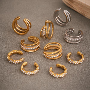 Set anting-anting berlapis emas 18K, zirkon baja tahan karat berlapis emas, Bezel potongan pola geometris trendi, klip tulang telinga tidak tindik - Product Image 1