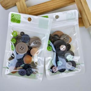 Botones Acrílicos de 4 Agujeros para Bolsas de Tiendas de Artículos Económicos, en Bolsas, Varios Tamaños, Sin Plomo, Venta al por Mayor - Product Image 2