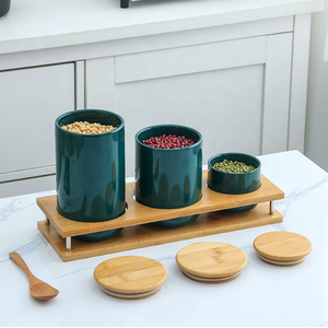 Precio barato de fábrica SWT Tarro personalizado Color verde con tapa de bambú Juego de almacenamiento de alimentos Recipiente Tarro de cocina de cerámica - Product Image 3
