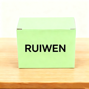 Carpetas de Cartón Blanco con Estampado Dorado Personalizado del Fabricante, Impresión Personalizada de Alta Gama para Cosméticos - Product Image 1