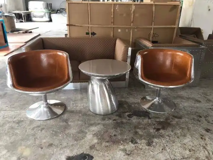كرسي حائزي على طراز قديم كرسي على الطراز الصناعي طاولة قهوة لغرفة المعيشة