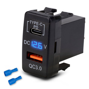 ที่ชาร์จแบตในรถแบบคู่ USB QC3.0 Type C PD ชาร์จเร็ว 12-24V พร้อมจอแสดงผลแรงดันไฟฟ้า สำหรับรถยนต์โตโยต้า - Product Image 1