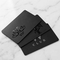 Individuelle UV-Schwarzlicht-Karten mit Druck, QR-Code, NFC-Chip, UV-Prägung und Anpassungsoptionen für Visitenkarten und Mitgliedskarten