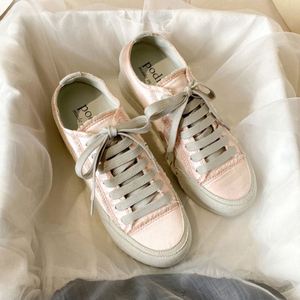 Zapatillas Blancas para Mujer con Suela Gruesa y Plataforma Integrada en el Talón, Zapatos de Moda de Satén para Primavera y Otoño - Product Image 1