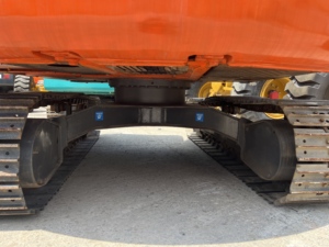 รถขุดมือสอง Hitachi ZAXIS60 ลดราคาพิเศษ, ระบบไฮดรอลิก HHH ที่เสถียร, ใบมีดดันดินมาตรฐาน, รถขุดขนาดกะทัดรัด - Product Image 3