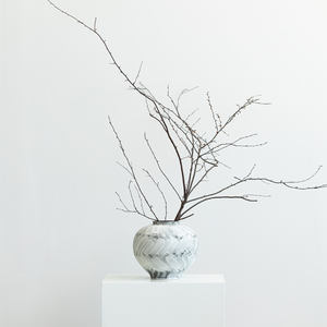 Nouveau <span class=keywords><strong>vase</strong></span> en céramique chinoise <span class=keywords><strong>de</strong></span> style européen vintage, motif floral à l'encre <span class=keywords><strong>aquarelle</strong></span> blanche, ornements d'arrangement floral, sens raffiné - Product Image 5